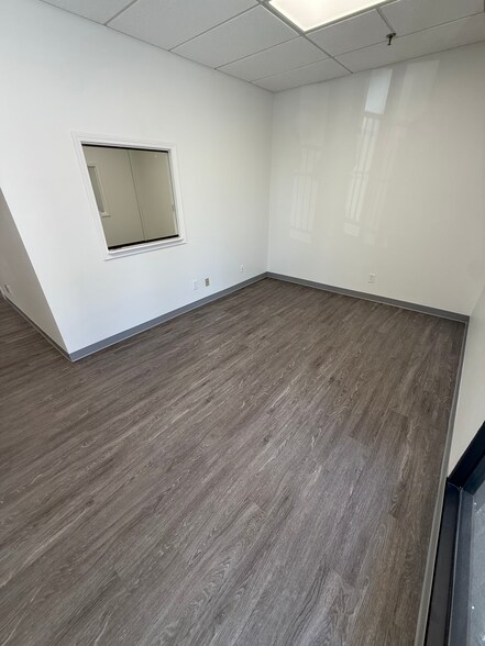 More Photos Of 6767 Peachtree Industrial Blvd, Peachtree Corners Warehouse For Lease