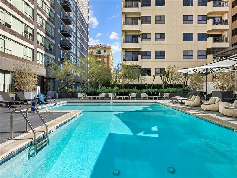 More Photos Of 3460 W 7th St, Los Angeles Apartments For Lease