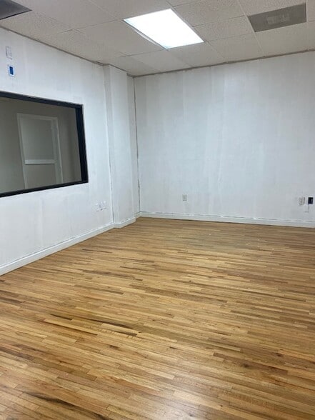 More Photos Of 7457 Aloma Ave, Winter Park Office For Lease