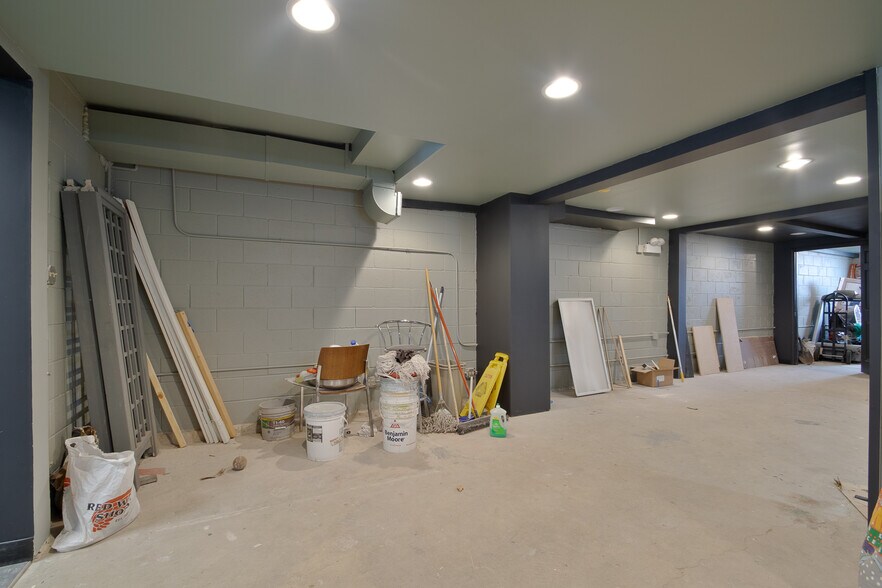 More Photos Of 7409 W Irving Park, Chicago General Retail For Sale