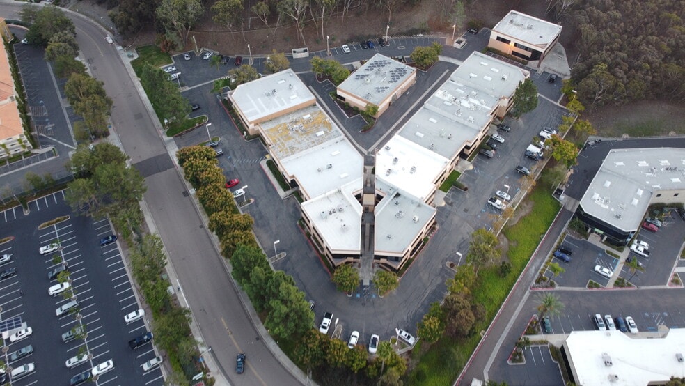 More Photos Of 11407 W Bernardo Ct, San Diego Flex For Lease