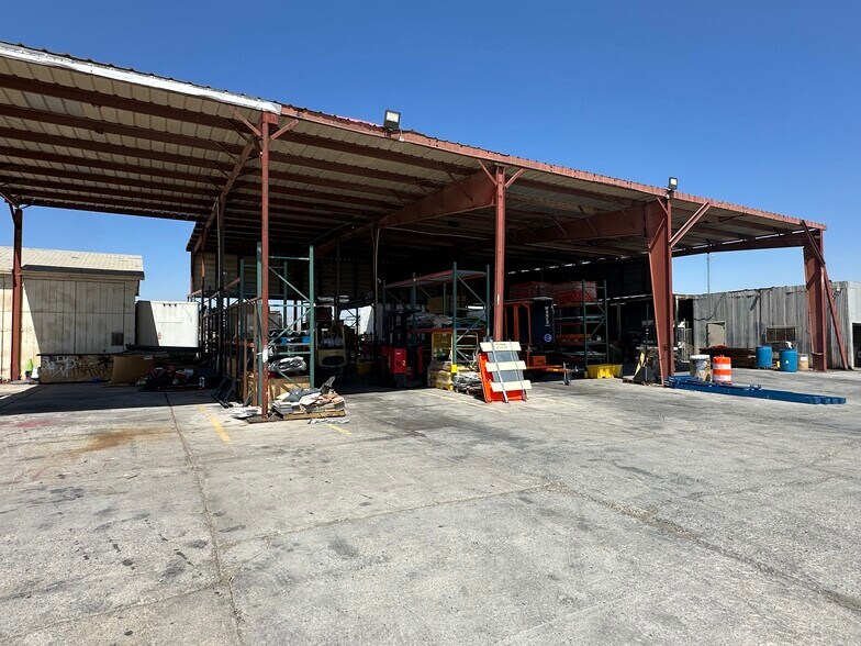 More Photos Of 2222 W Cheyenne Ave, North Las Vegas Freestanding For Lease