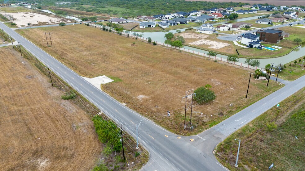 More Photos Of Carmen Ave & Cavasos Oltimo Rd, Brownsville Land For Sale