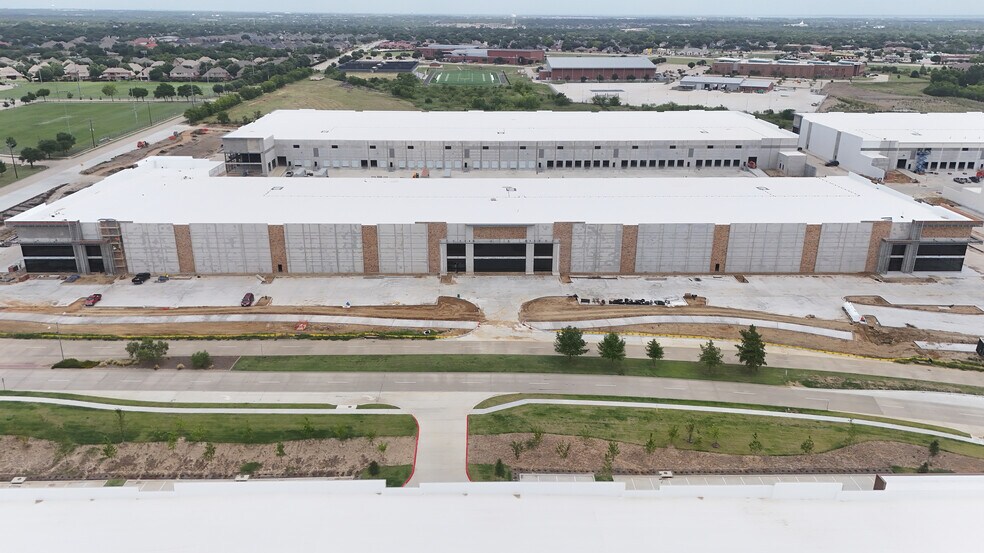More Photos Of Spinks Rd & Valley Pky, Lewisville Unknown For Lease