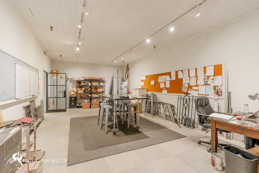 More Photos Of 979 Donnelly Ave SW, Atlanta Warehouse For Sale