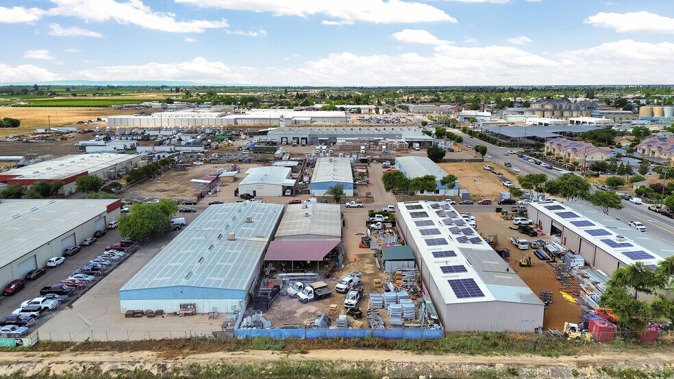 More Photos Of 1848 Industrial Way, Sanger Warehouse For Lease