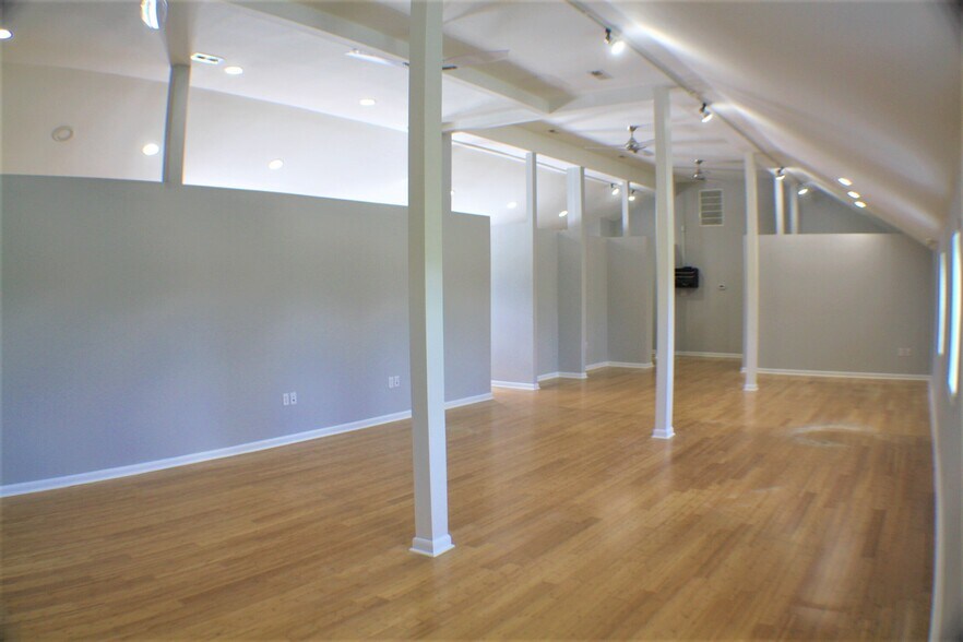 More Photos Of 32191 Nassau Rd, Lewes General Retail For Lease
