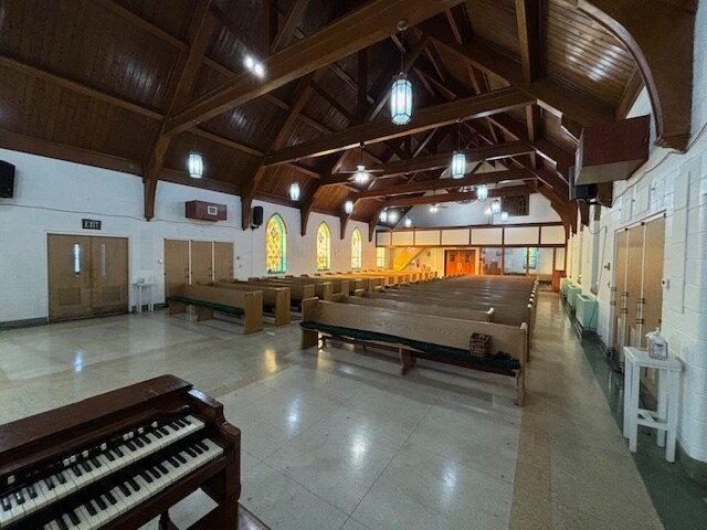 More Photos Of 625 Bellemeade Ave, Evansville Religious Facility For Sale