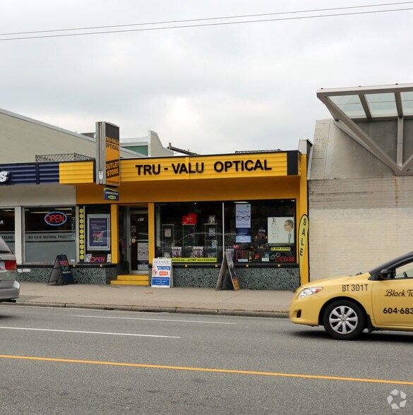 More Photos Of 833 W Broadway, Vancouver Storefront For Lease