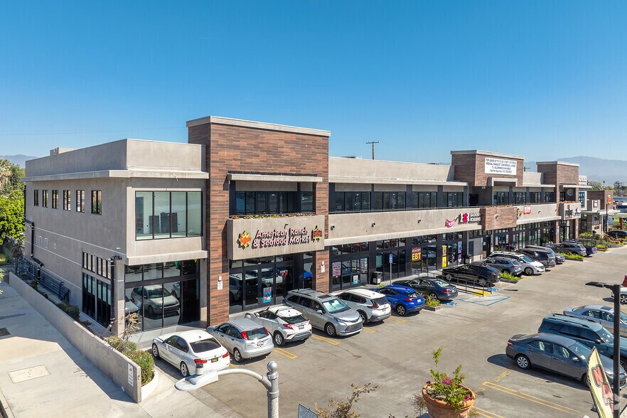 More Photos Of 13755-13811 Roscoe Blvd, Panorama City General Retail For Lease