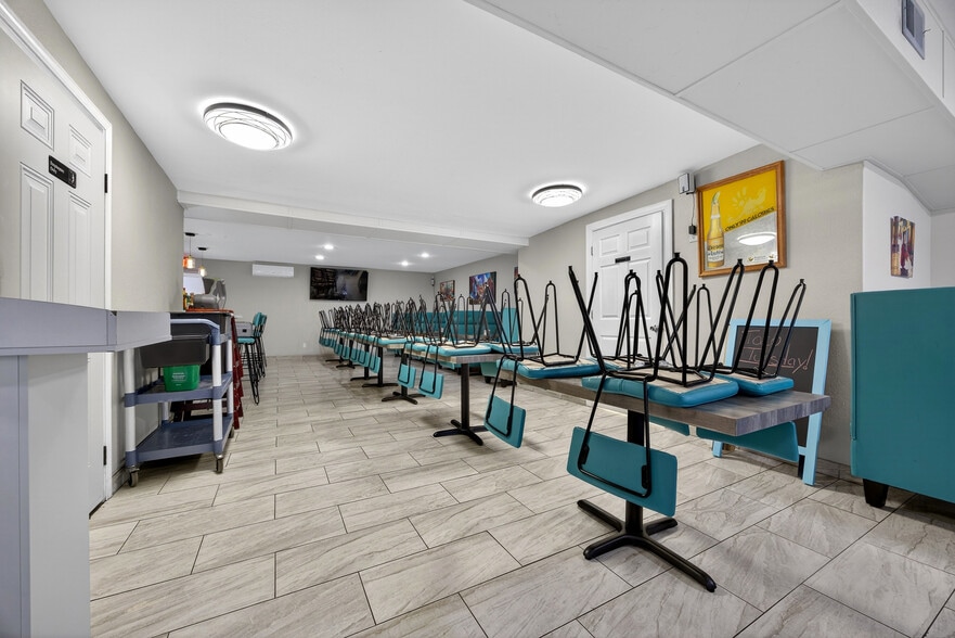 More Photos Of 4350 Augusta Rd, Lexington Restaurant For Sale