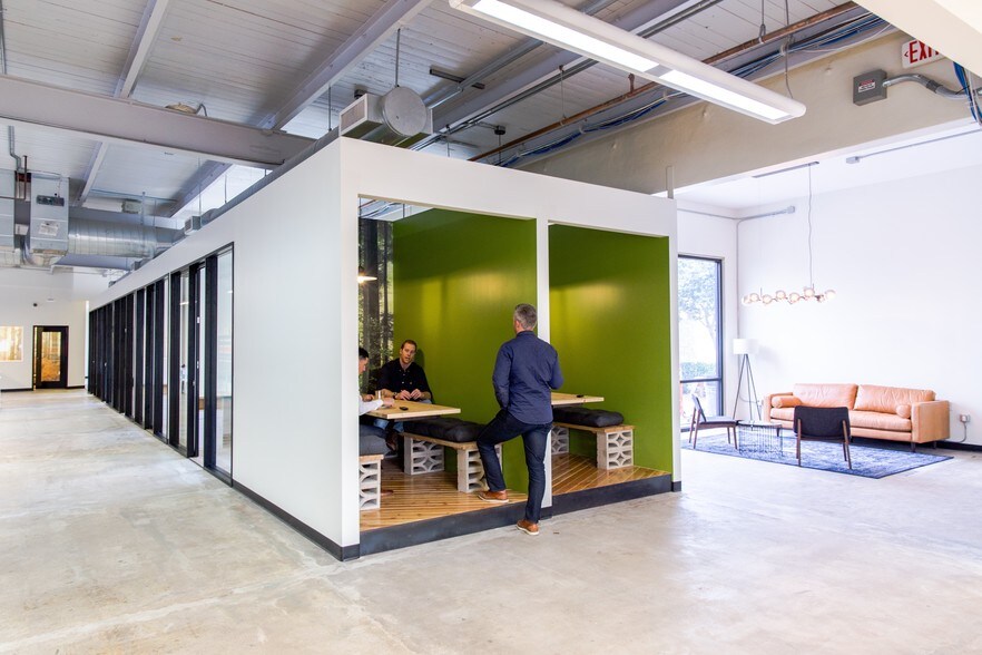 More Photos Of 2869 Historic Decatur Rd, San Diego Loft Creative Space For Lease