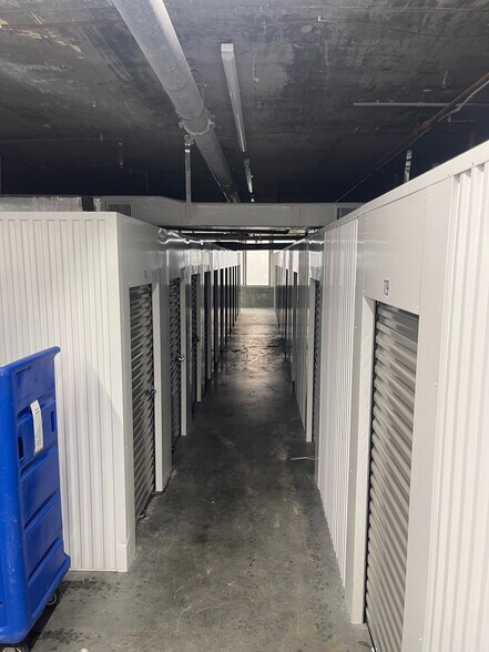 More Photos Of 9902 S Thomas Dr, Panama City Apartments For Sale