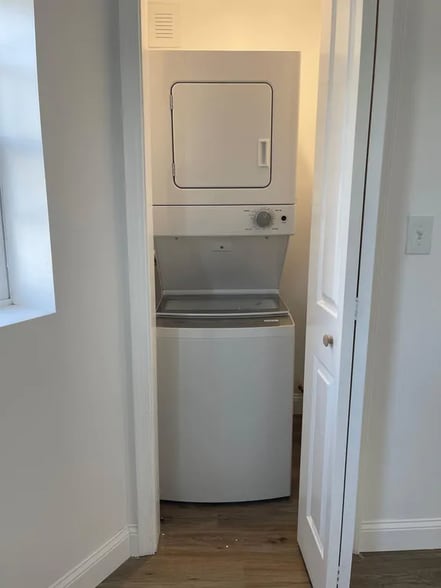 More Photos Of 110 Beloit Ave, Audubon Apartments For Sale