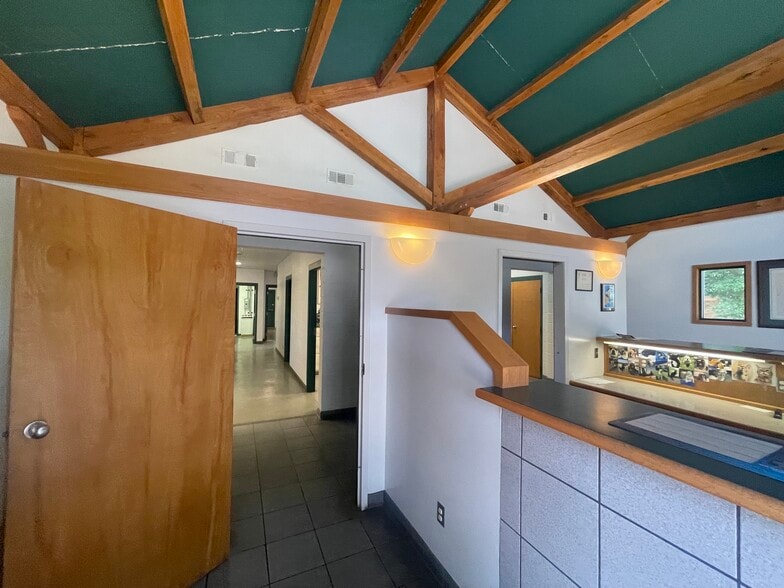 More Photos Of 84 W University Pky, Jackson General Retail For Sale