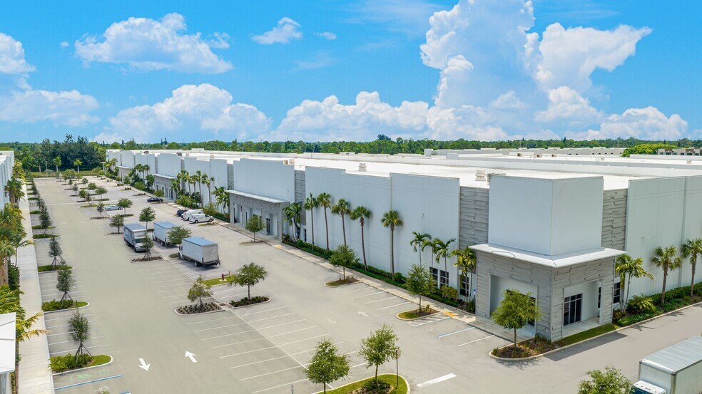 Primary Photo Of 6017 Southern Blvd, West Palm Beach Unknown For Lease