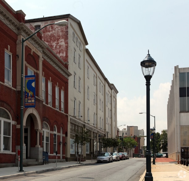 More Photos Of 90-98 W Washington St, Hagerstown Office Residential For Lease