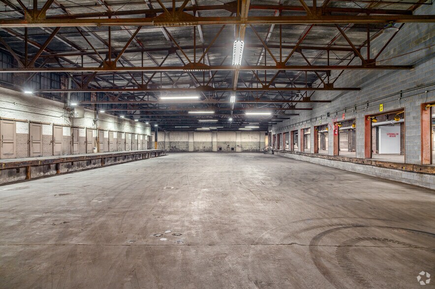 More Photos Of 4100 Payne Ave, Cleveland Warehouse For Lease