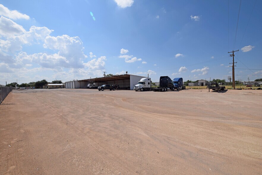 More Photos Of 4810 Andrews Hwy, Odessa Warehouse For Sale