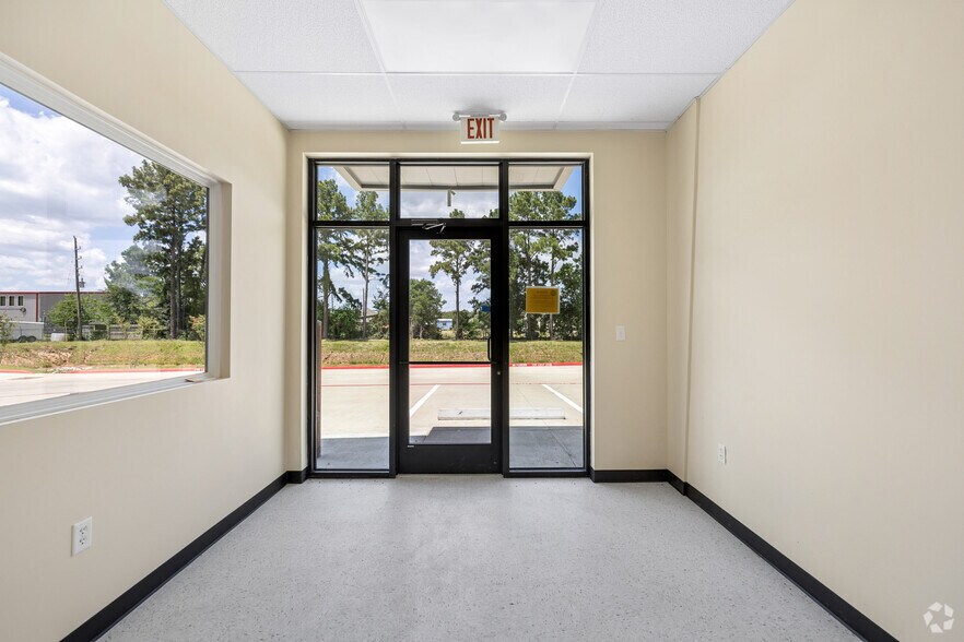 More Photos Of 12338 Spring Cypress Rd, Tomball Unknown For Lease