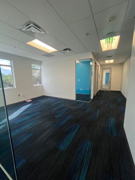 More Photos Of 260 SW Natura Ave, Deerfield Beach Office For Sale