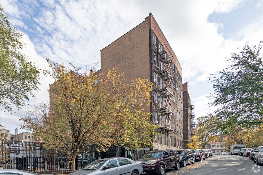 Primary Photo Of 1860 Billingsley Ter, Bronx Apartments For Sale