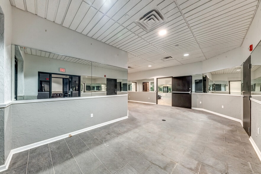 More Photos Of 1070 Baknsville Ave, Pittsburgh Lodge Meeting Hall For Sale