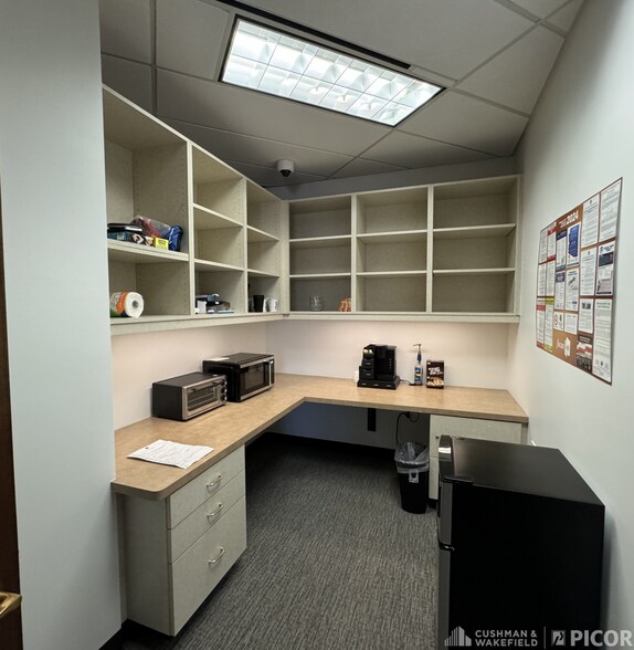 More Photos Of 1 S Church Ave, Tucson Office For Lease