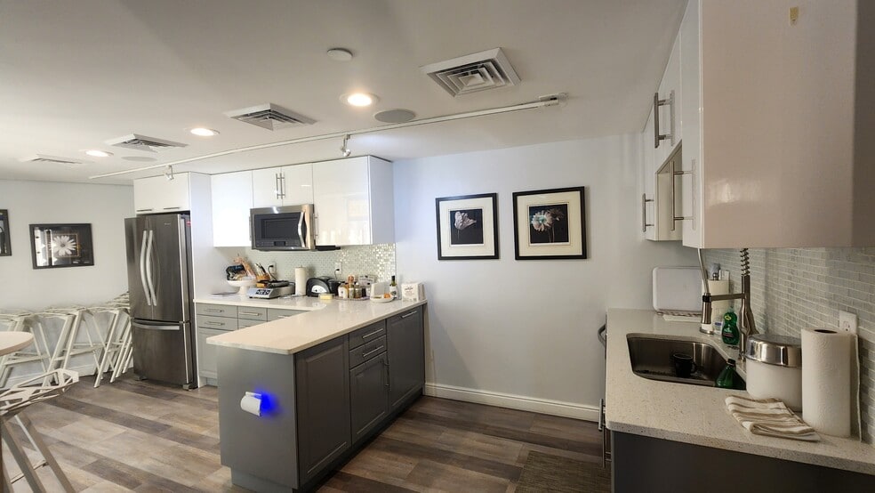 More Photos Of 1350 Lawrence St, Denver Apartments For Sale