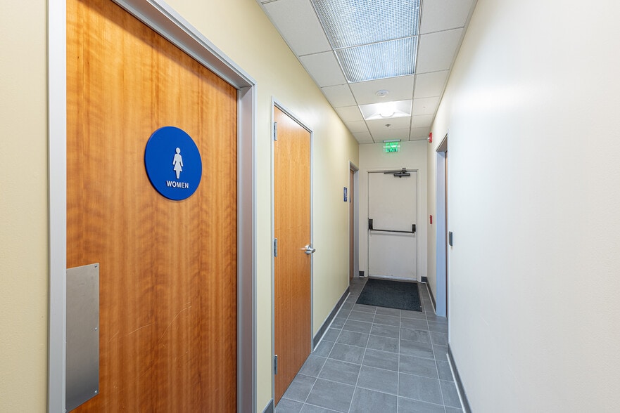 More Photos Of 1101 Vintage Ave, Saint Helena Office For Sale