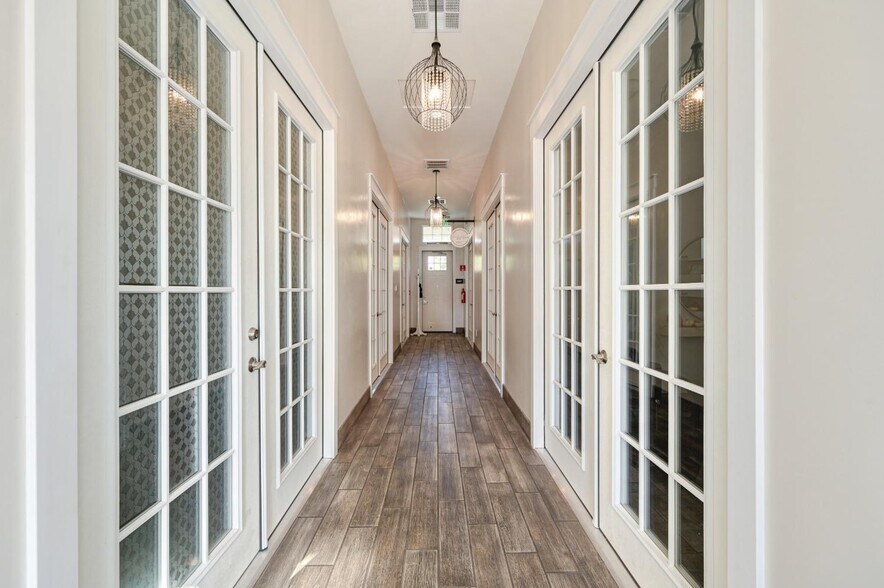 More Photos Of 707-709 Natoma St, Folsom Storefront Retail Office For Sale