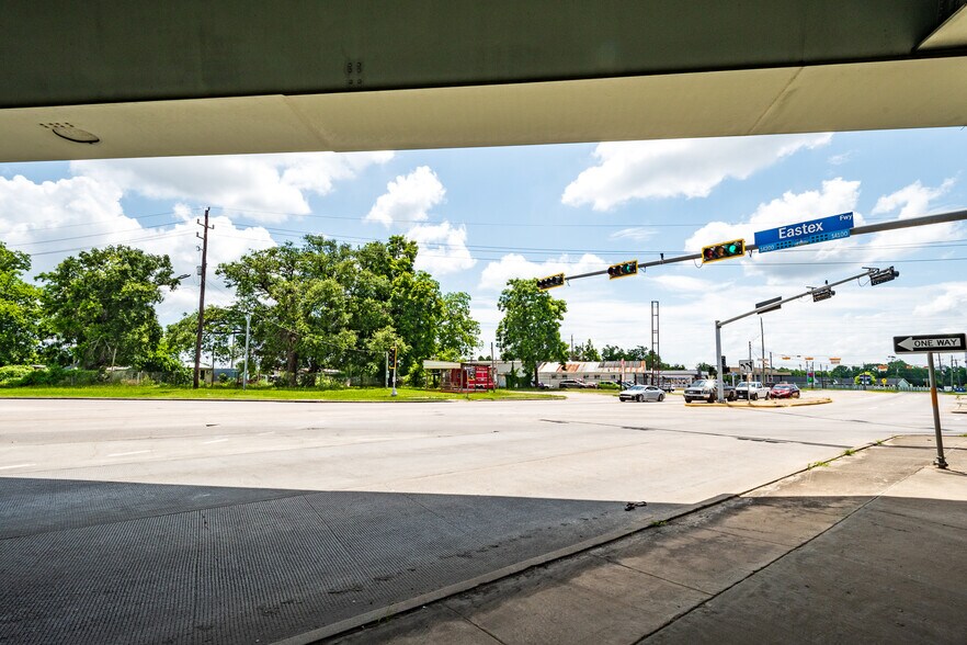 More Photos Of 14214 Eastex Fwy, Humble Land For Sale