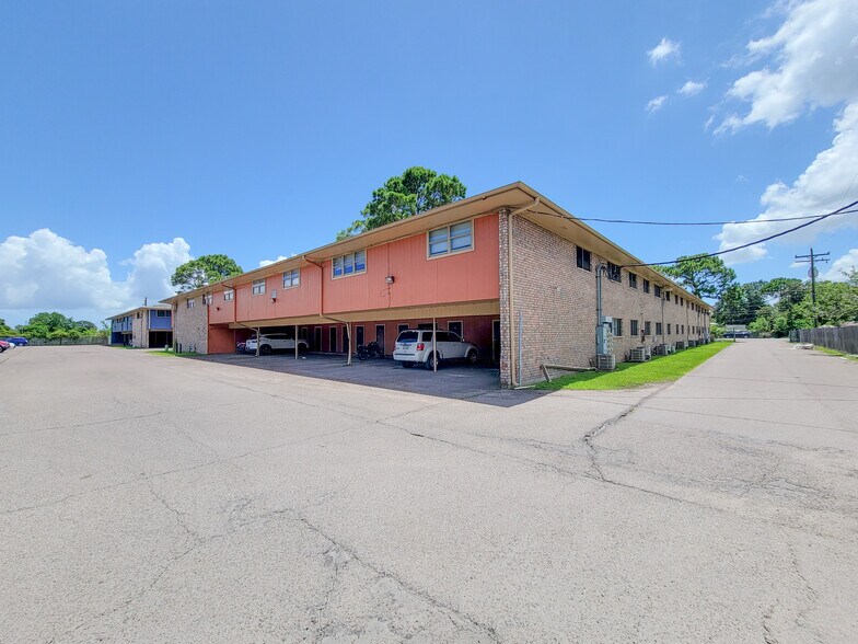 More Photos Of 1501 Poole Ave, Port Arthur Apartments For Sale