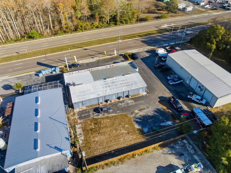 More Photos Of 8510 State Road 52, Hudson Storefront For Lease