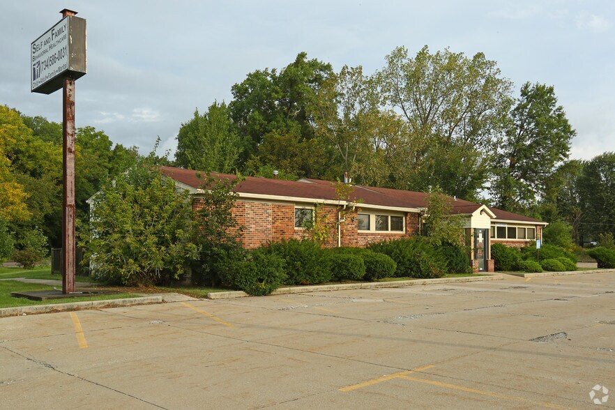 More Photos Of 7521 N Telegraph Rd, Newport Medical For Lease