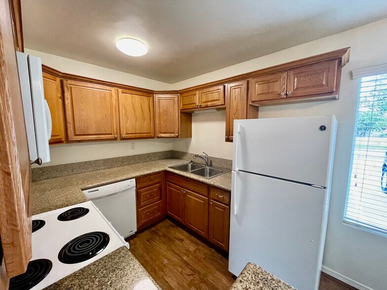 More Photos Of 2605 Madison Ave, San Diego Apartments For Sale