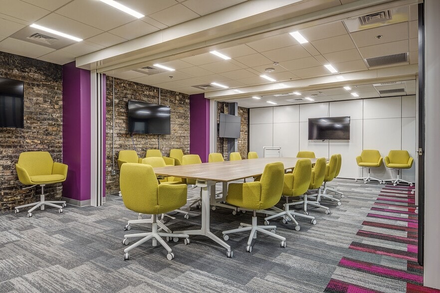 More Photos Of 401 Saint Joseph St, New Orleans Office For Sale