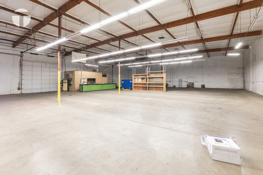 More Photos Of 6500 Elvas Ave, Sacramento Warehouse For Lease