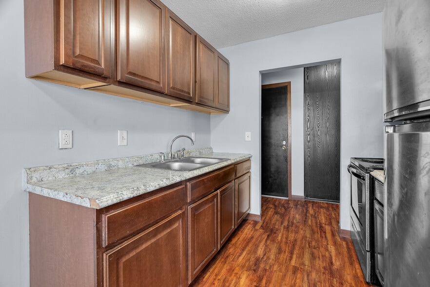 More Photos Of 7750 Silver Lake Rd, Mounds View Multifamily For Sale