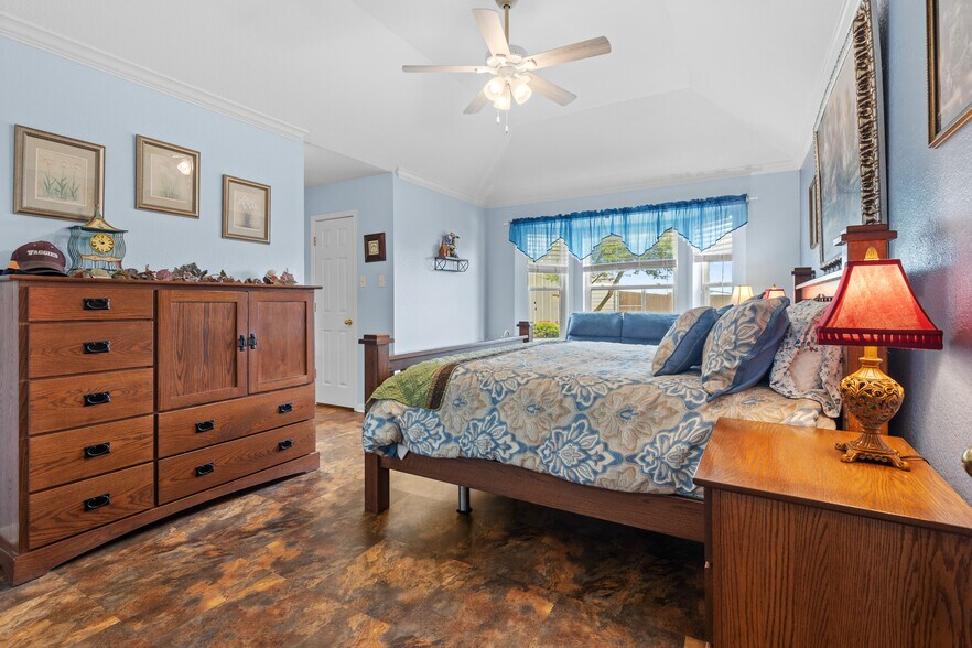 More Photos Of 414 County Road 437, Eddy Service For Sale