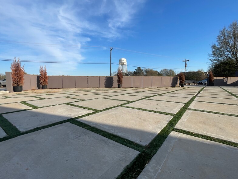 More Photos Of 7931 Valley Falls Rd, Spartanburg Loft Creative Space For Lease