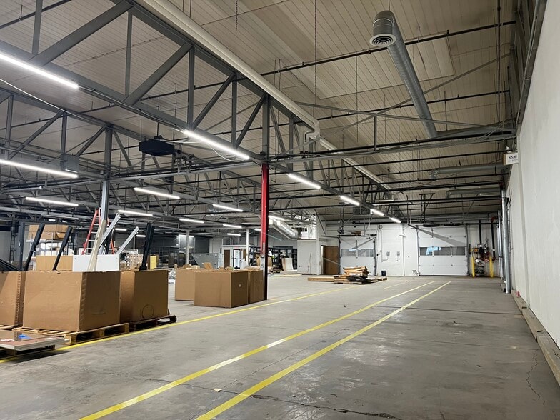 More Photos Of 321 Grove St, Saint Paul Recycling Center For Sale