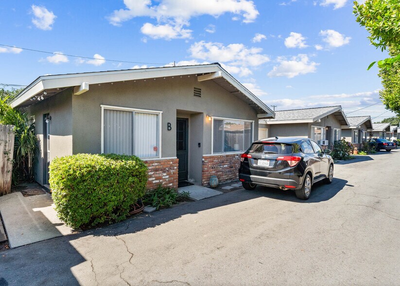 More Photos Of 2383 Orange Ave, Costa Mesa Apartments For Sale