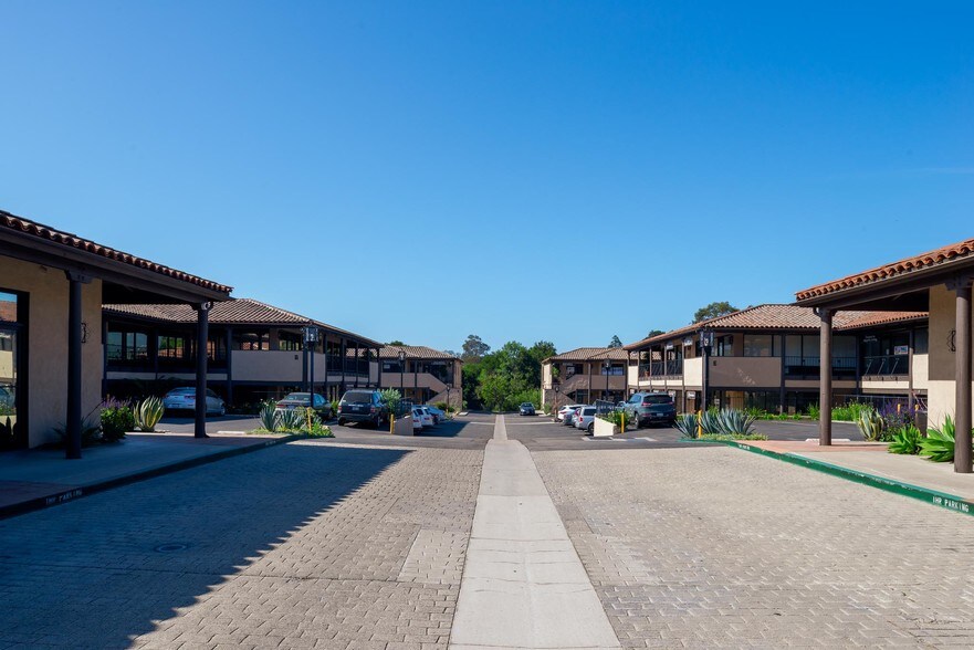 More Photos Of 4141 State St, Santa Barbara Unknown For Lease