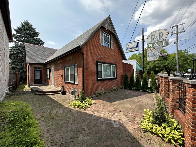 More Photos Of , Columbus Unknown For Sale