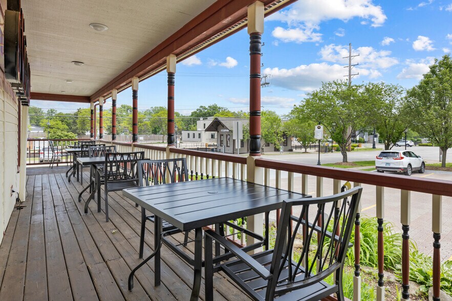 More Photos Of 211 W Railroad Ave, Bartlett Storefront Retail Residential For Sale