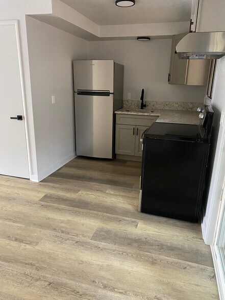 More Photos Of 2507-2525 SE Monroe St, Portland Apartments For Sale