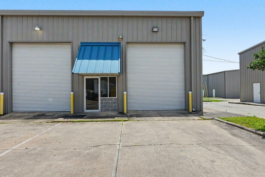 More Photos Of 3291 Warrior Dr, D'Iberville Light Distribution For Lease