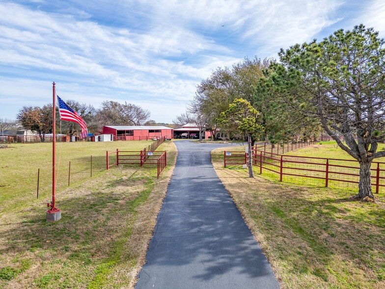 More Photos Of 1189 Porter Rd, Flower Mound Flex For Sale