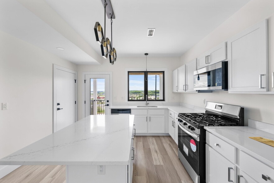 More Photos Of 1295 W Holmden Ave, Cleveland Apartments For Sale